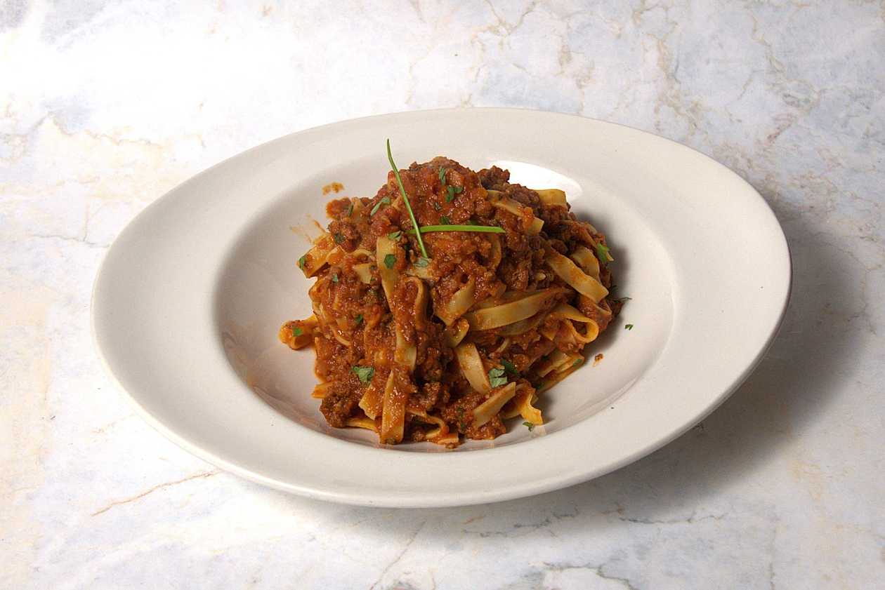Spaghetti Ragu (Bolognese)