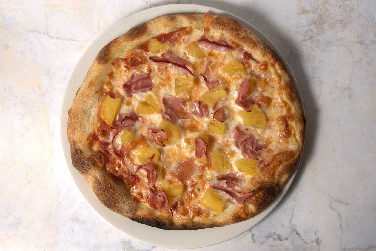 Hawaiian Pizza
