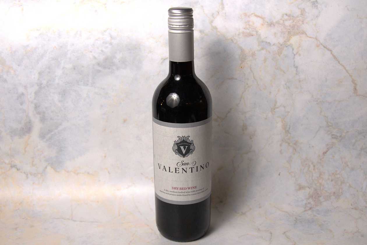 Valentino Red, 0.75l