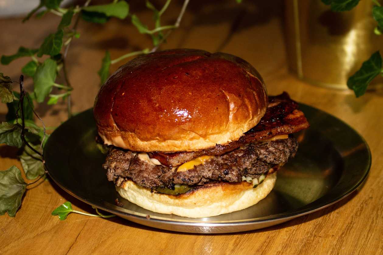 Bacon Cheeseburger