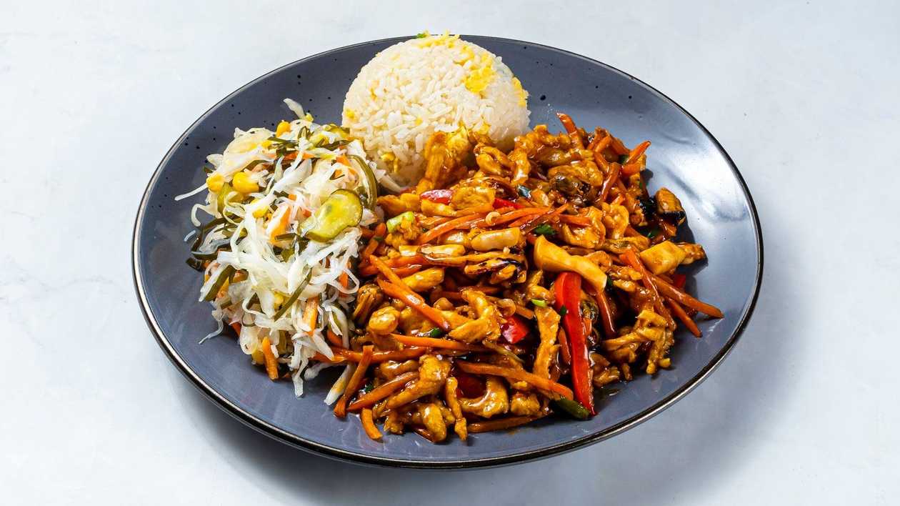 18. Chicken with seafood