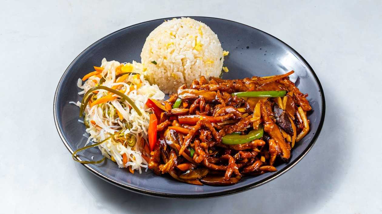 22. Pork with xiang gu mushrooms