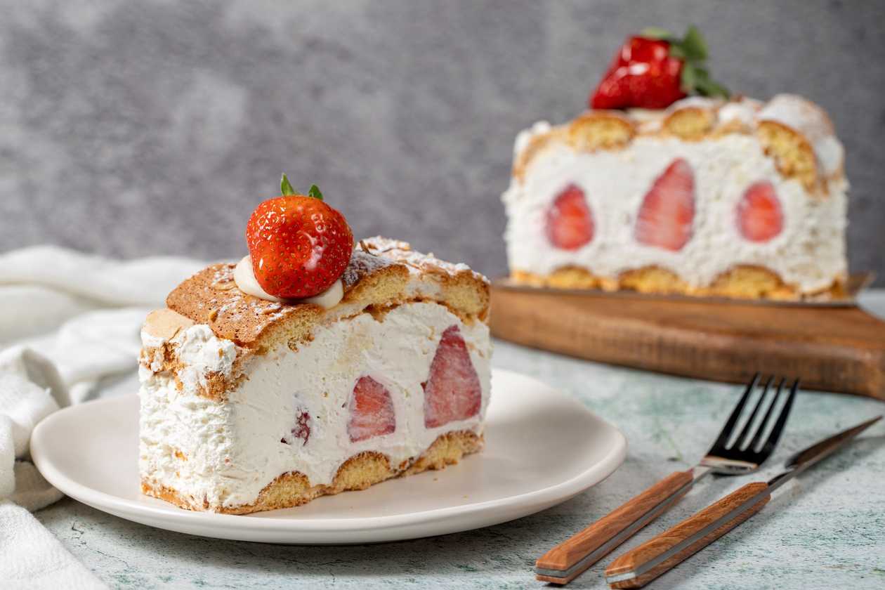 Strawberry Cake