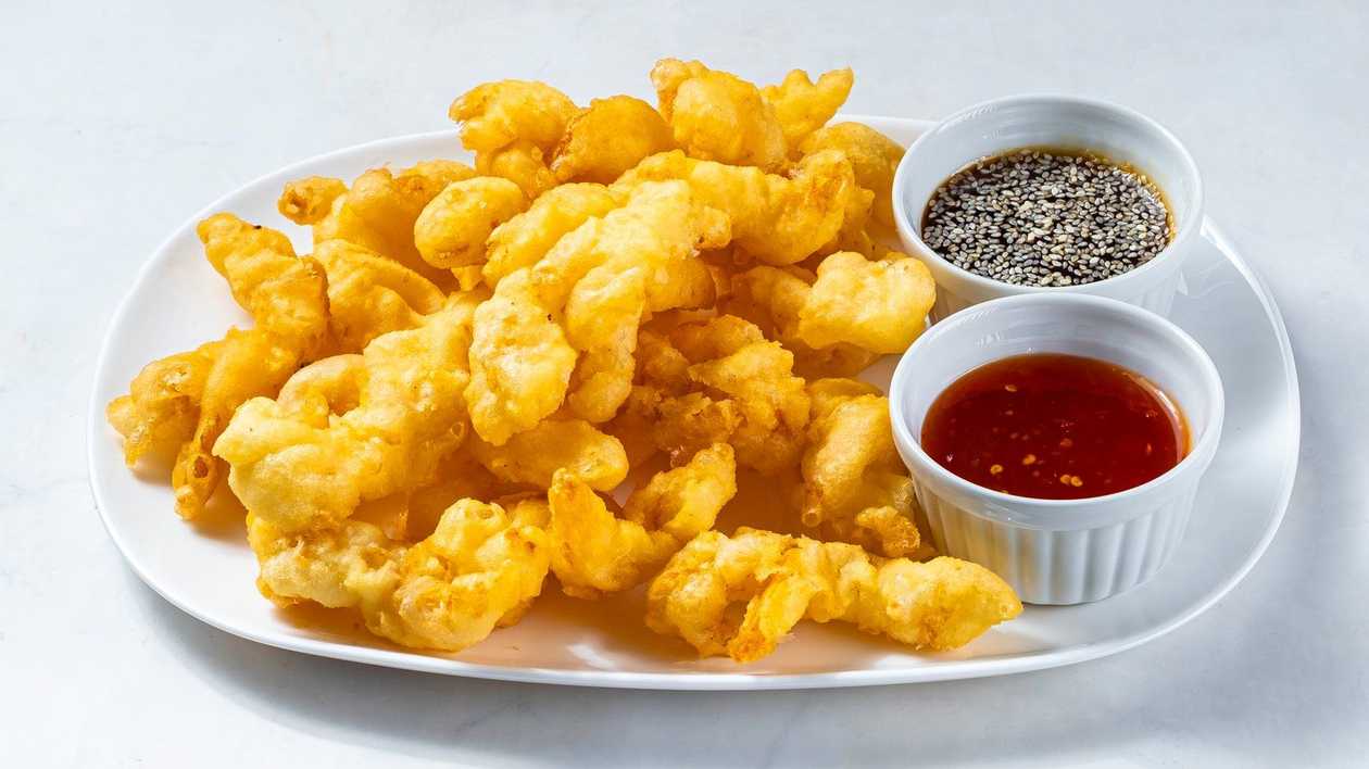 T7. Crispy tiger prawns