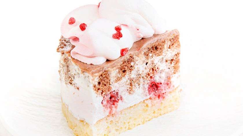Slice of Sponge Cake (120 g)