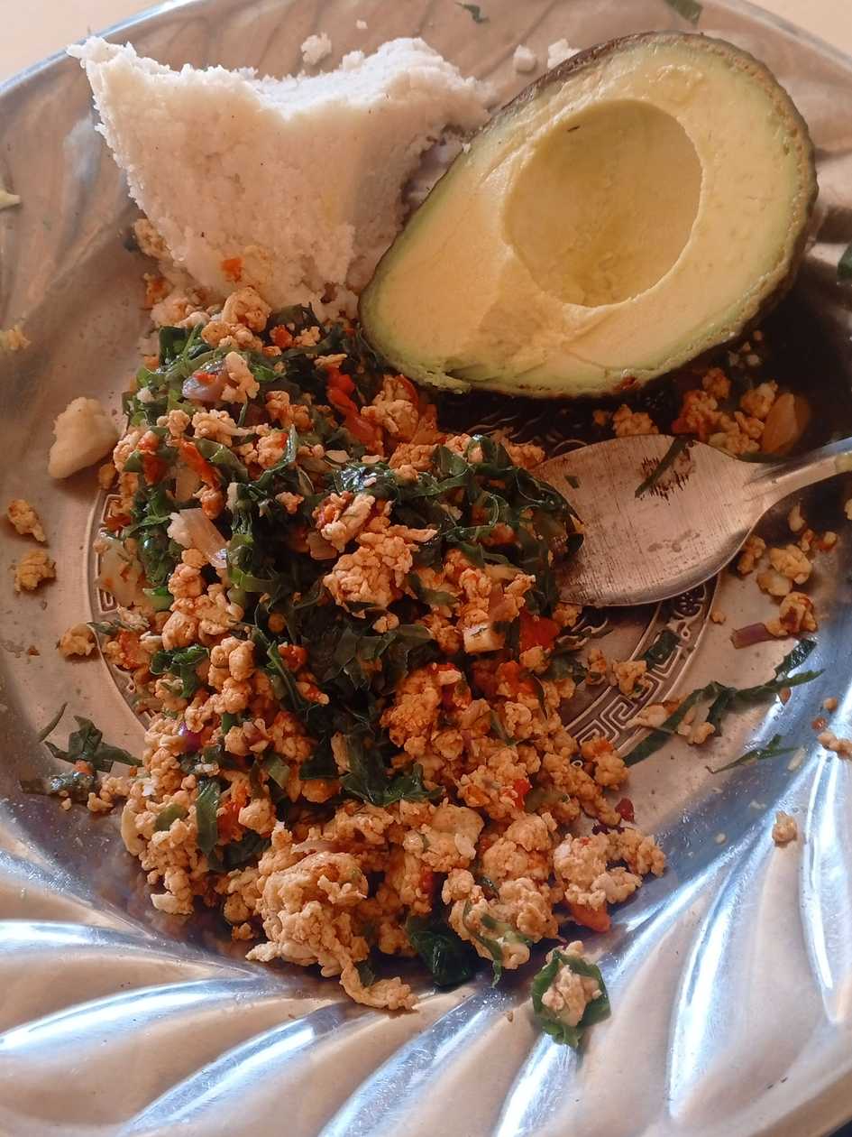 Scrambled eggs with ugali