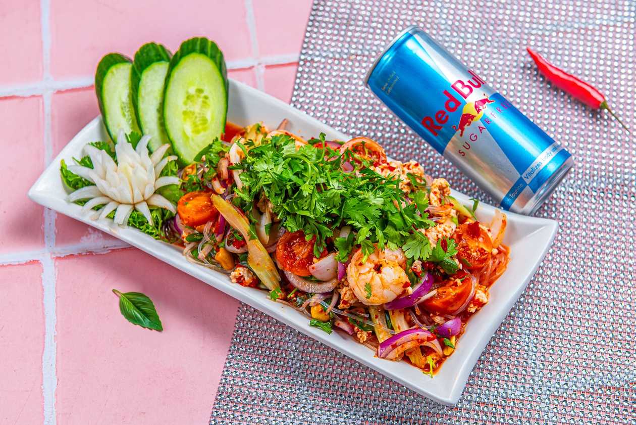 Klaasnuudlisalat + Red Bull 0,25l