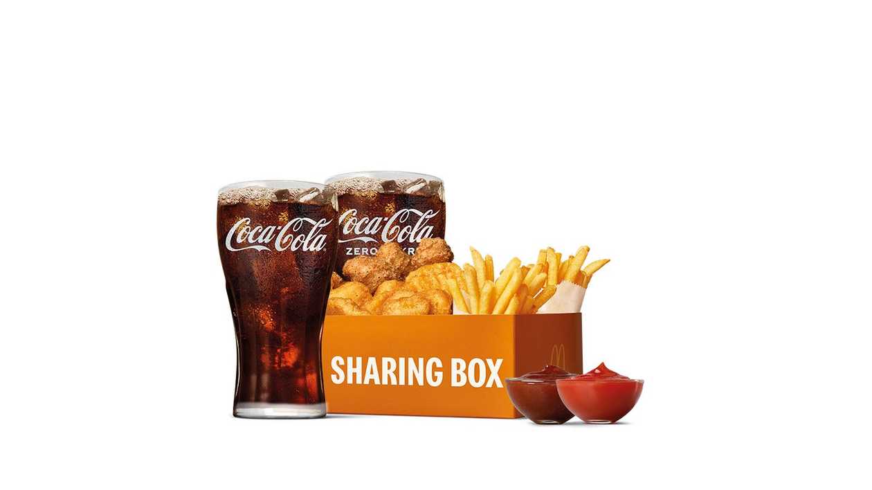CHICKEN SHARING BOX + 2x DRINKS