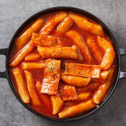 Spicy Rice cake (Tteokbbokki)