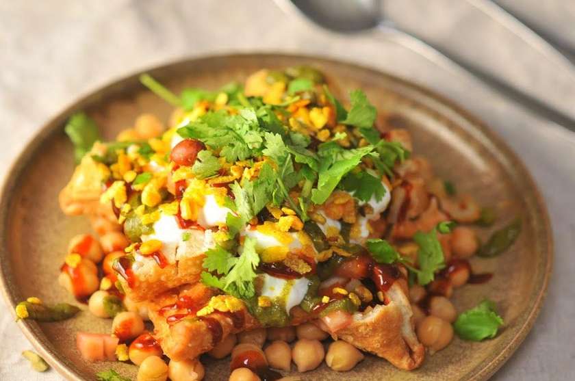 Samosa chaat