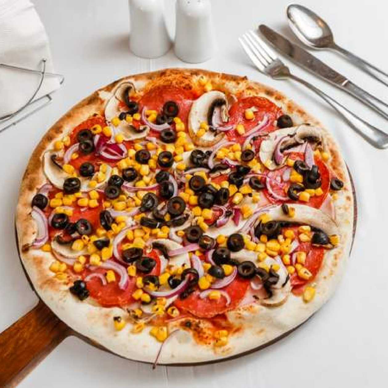 Pizza Mami, cu blat subtire