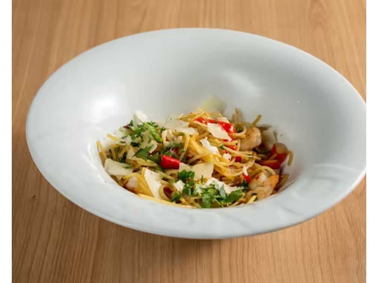Spaghetti Aglio E Oilo with Shrimps 350g