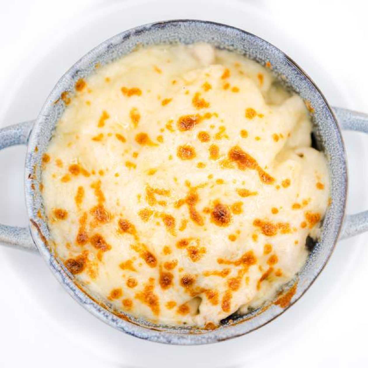 Paste specialitate La Mami gratinate cu mozzarella