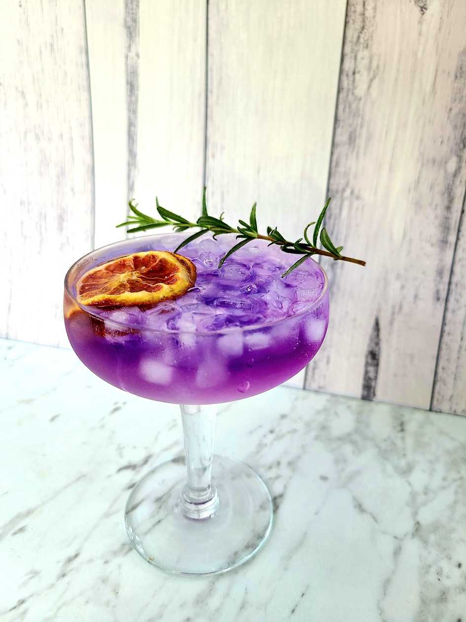 Blue Pea and Fresh Berries G&T