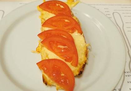 Pão de Alho com Queijo e Tomate