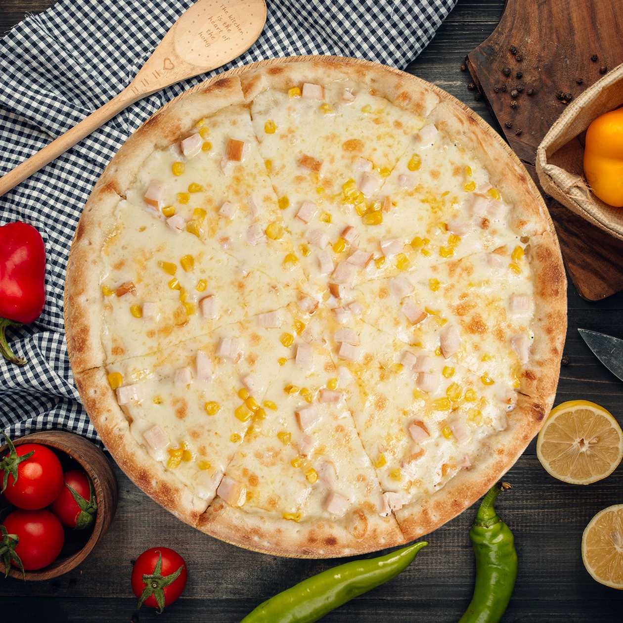 Chicken Cheese Pizza (12 in)