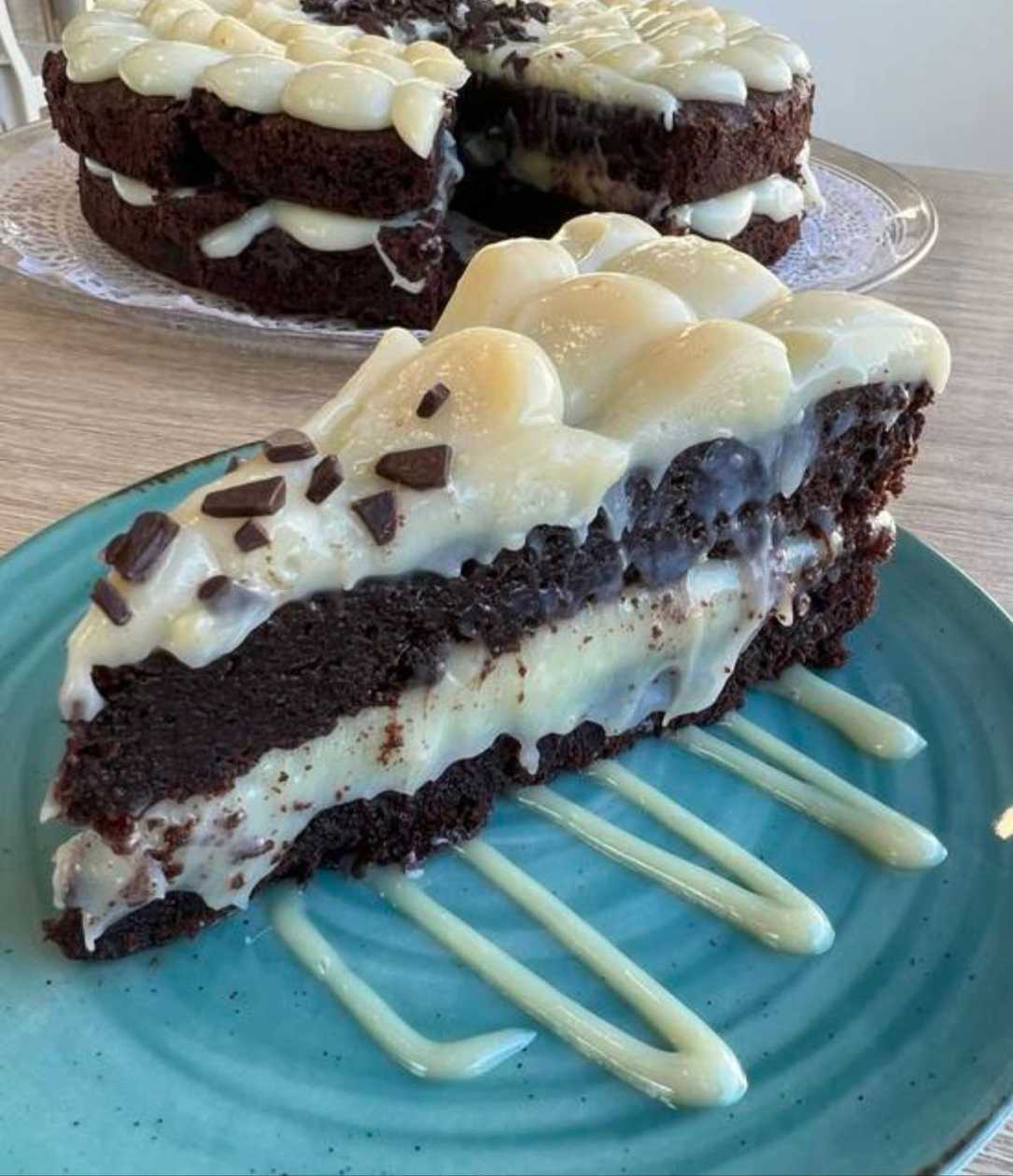 Tatá's Brownie with Beijinho (coconut)