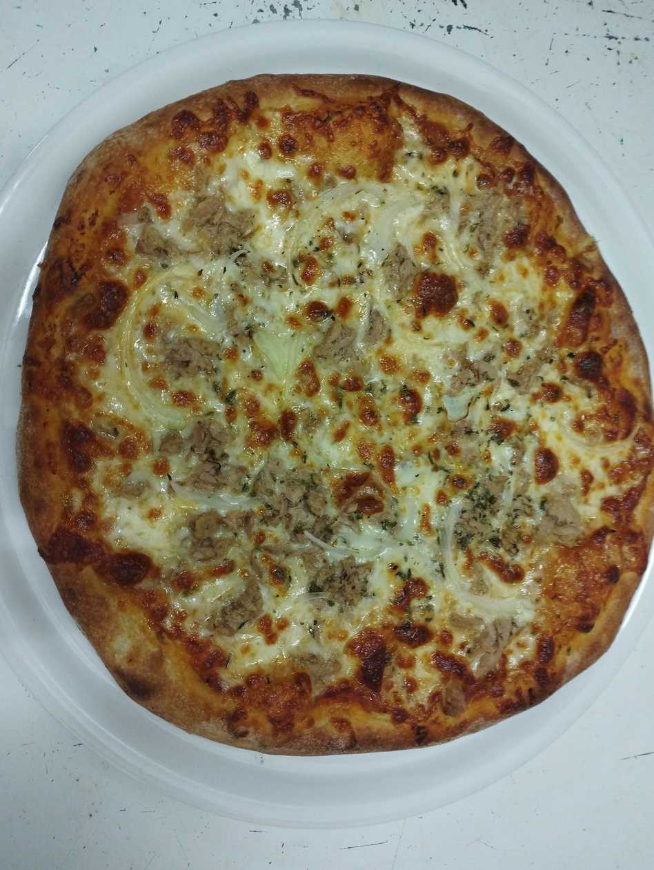 Tuna Pizza 30 cm.