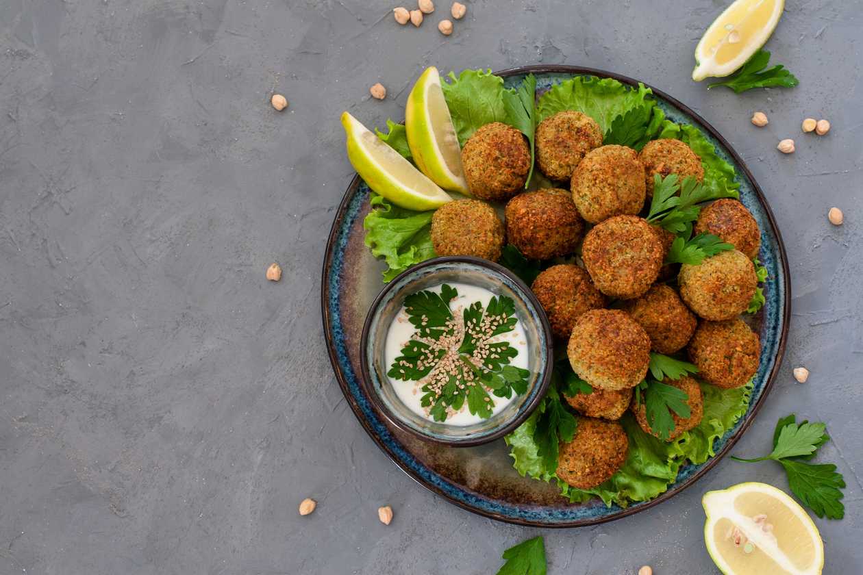 Falafel vegi tanier ryža/hranolky