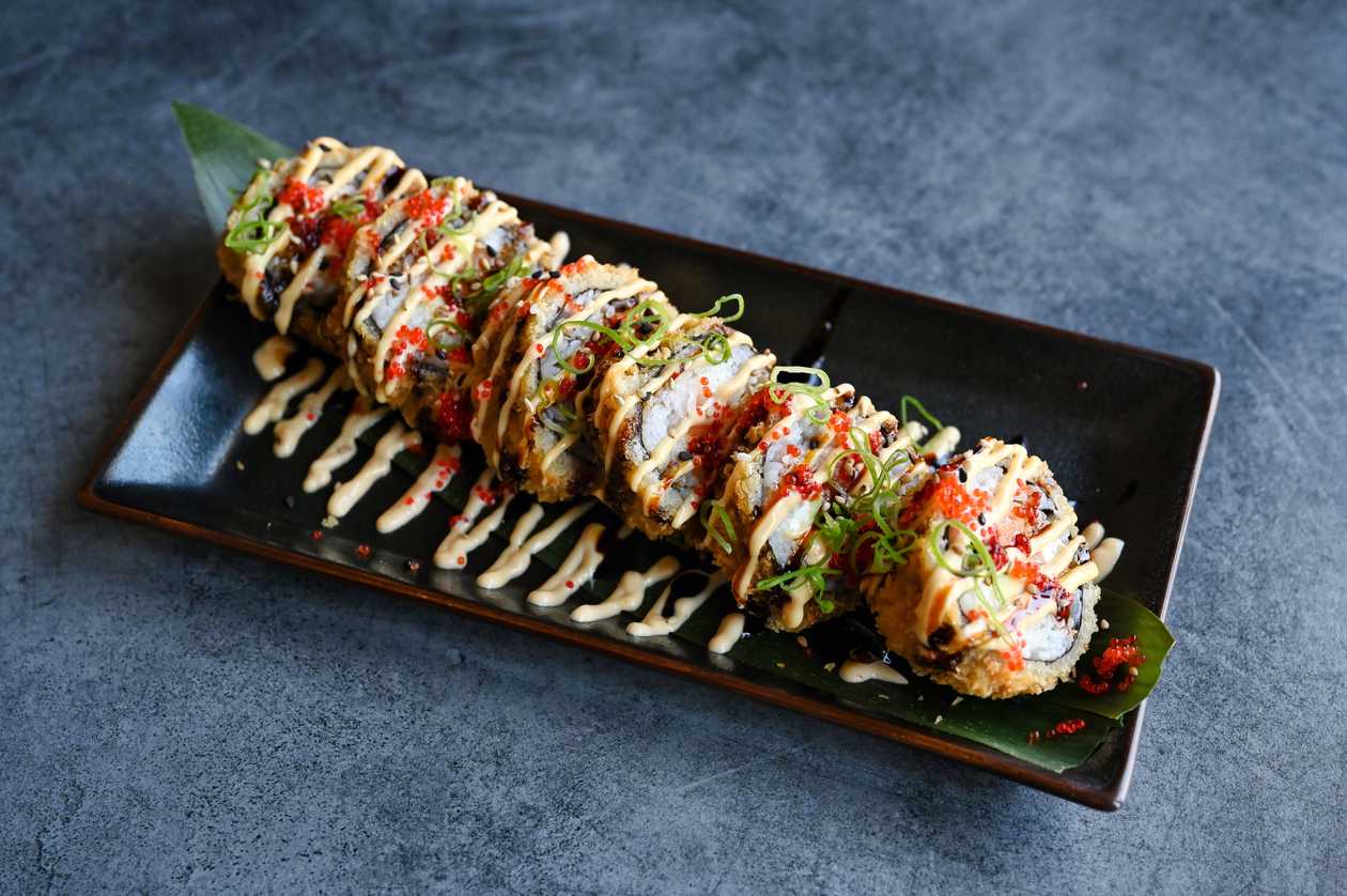 Crispy Salmon Roll | 6 pcs (Fried)