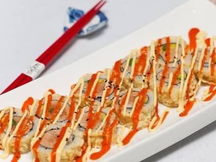 Tuna tempura roll