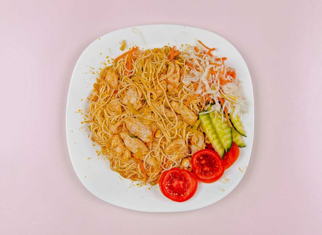 Fried rice noodles