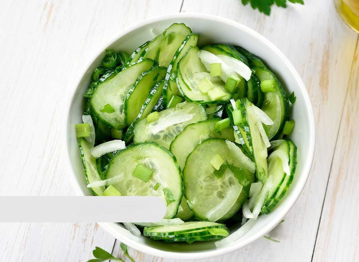 Uhorkový šalát so smotanou/bez smotany