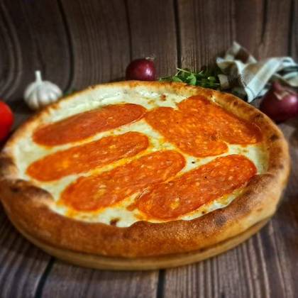 Quattro formaggi e ventricina picante pizza Ø 32cm