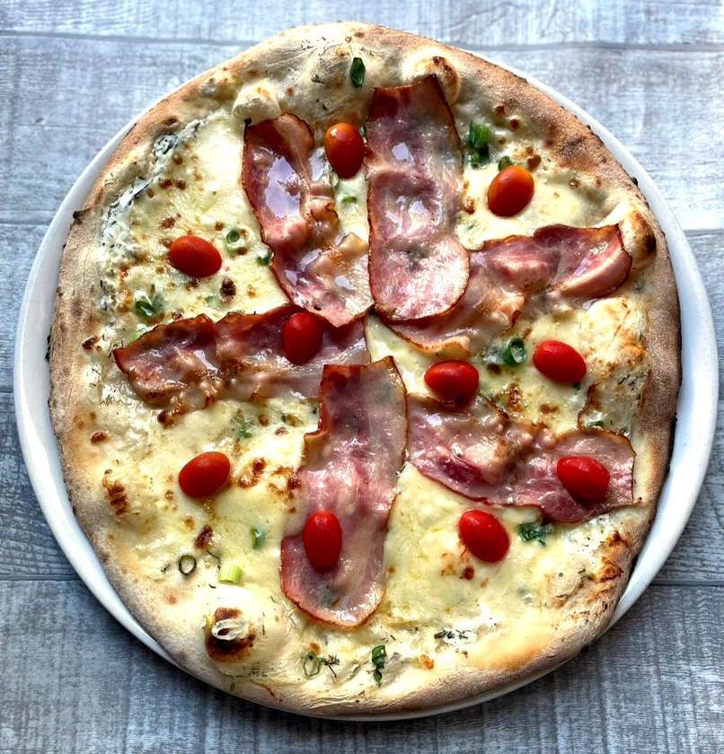 Tiroli small pizza