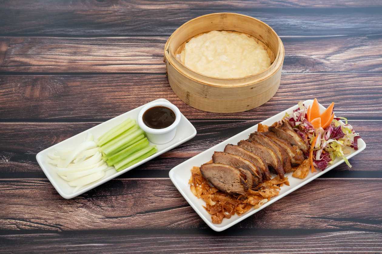 Quarter Duck with 6 Pancakes