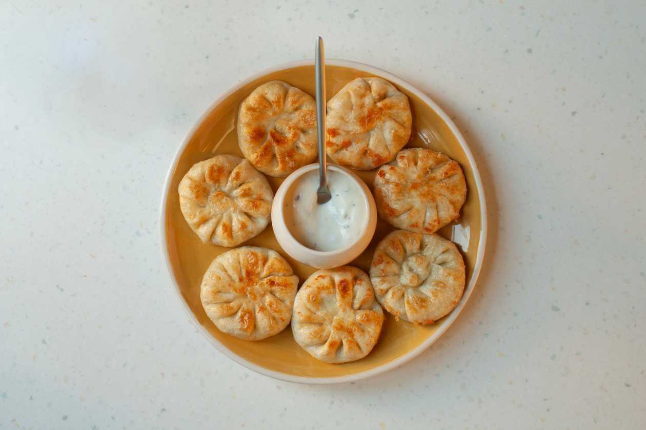 ხინკალი დამბალხაჭოსი 4 ც / Khinkali with Dambalkhacho 4pcs