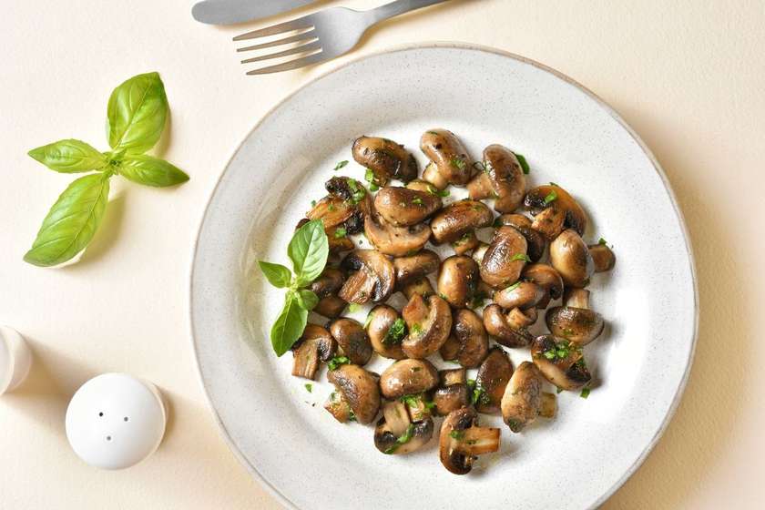 Baked mushrooms with garlic