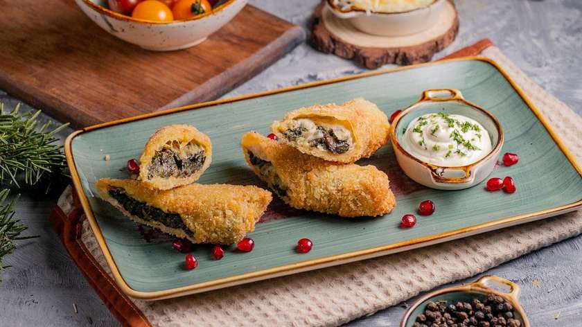 Crepe with Mushrooms and Spinach 3 pcs