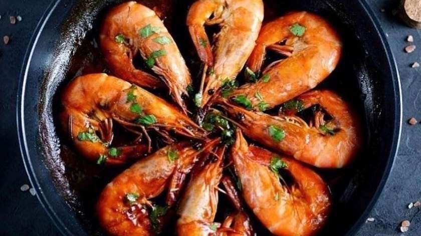 Shrimps in White or Red Wine (8 pcs.)
