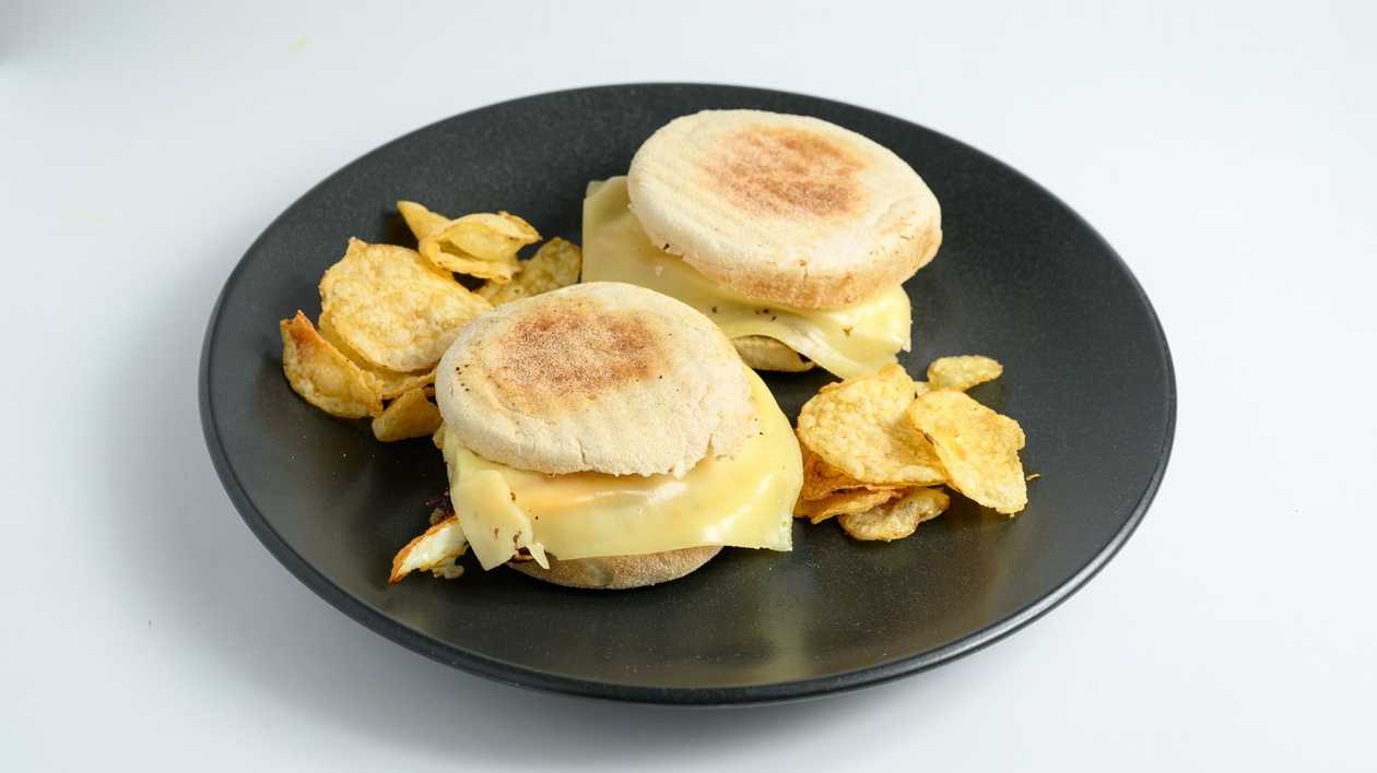 Bacon & Egg Muffins