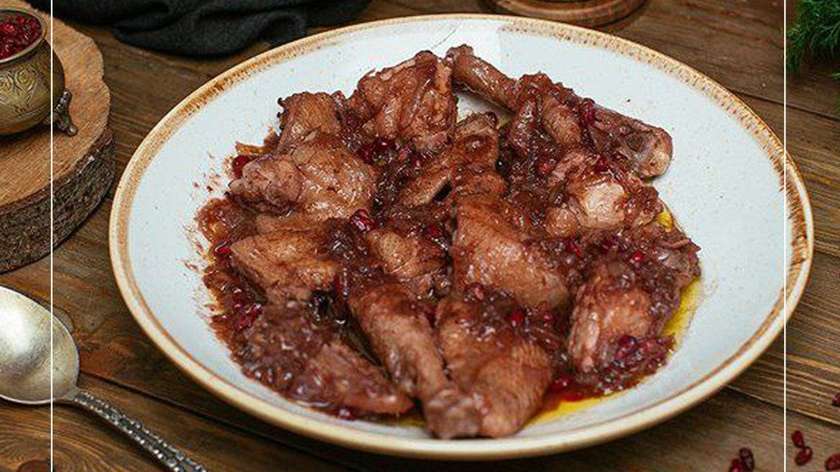 Village Chicken with Pomegranates and Onion