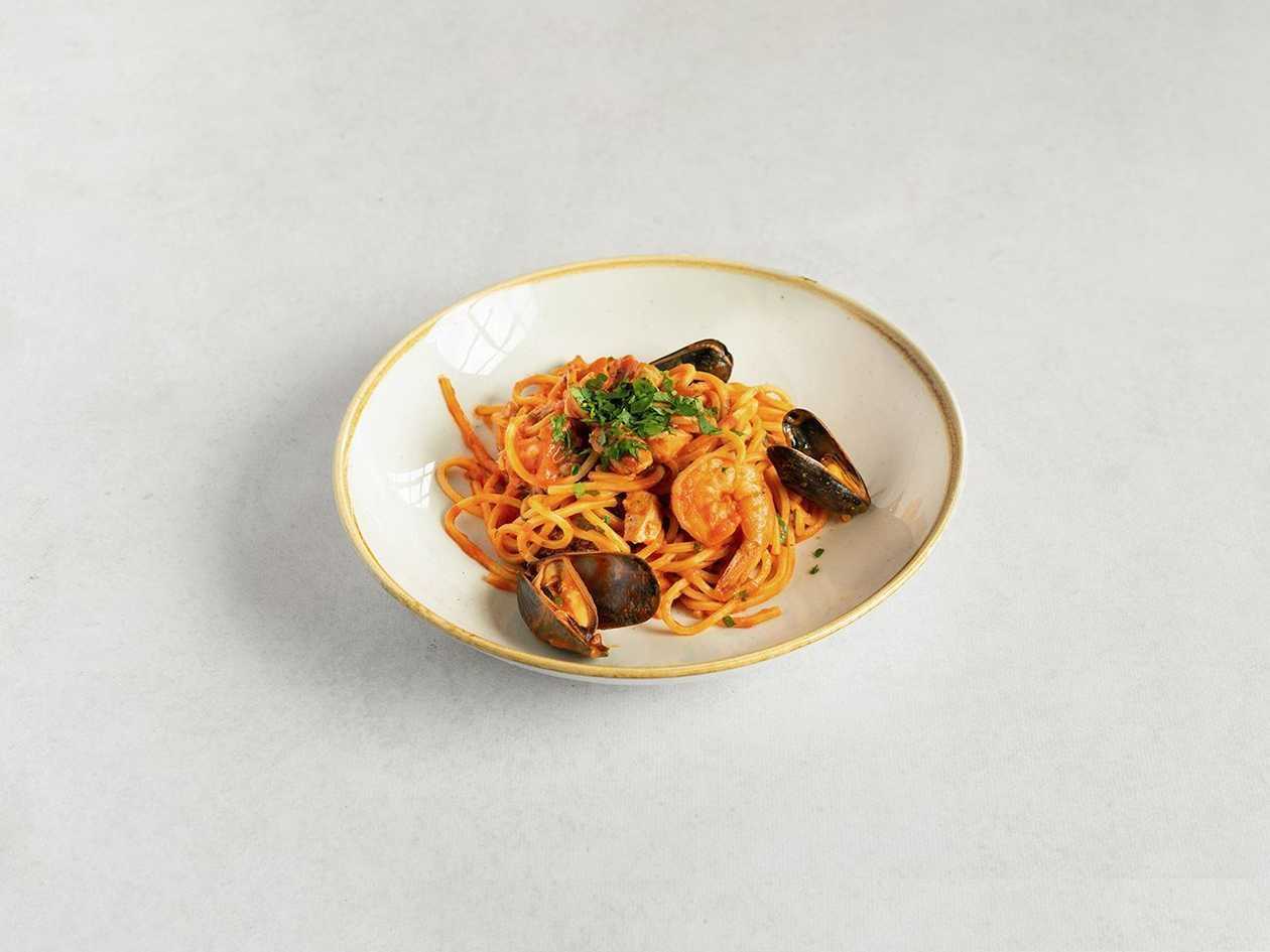 Spaghetti z Krewetkami, Chili, Czosnkiem i Emulsją z Białego Wina