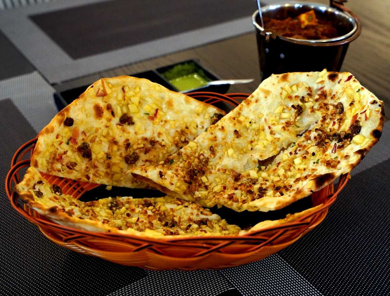 Kasmiri Naan