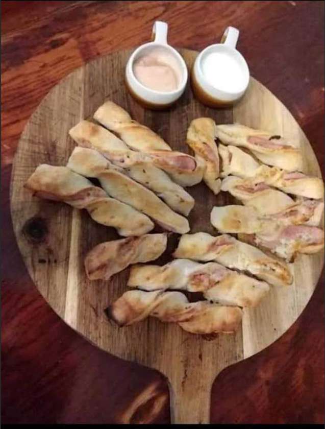 Baguettes with ham and cheese