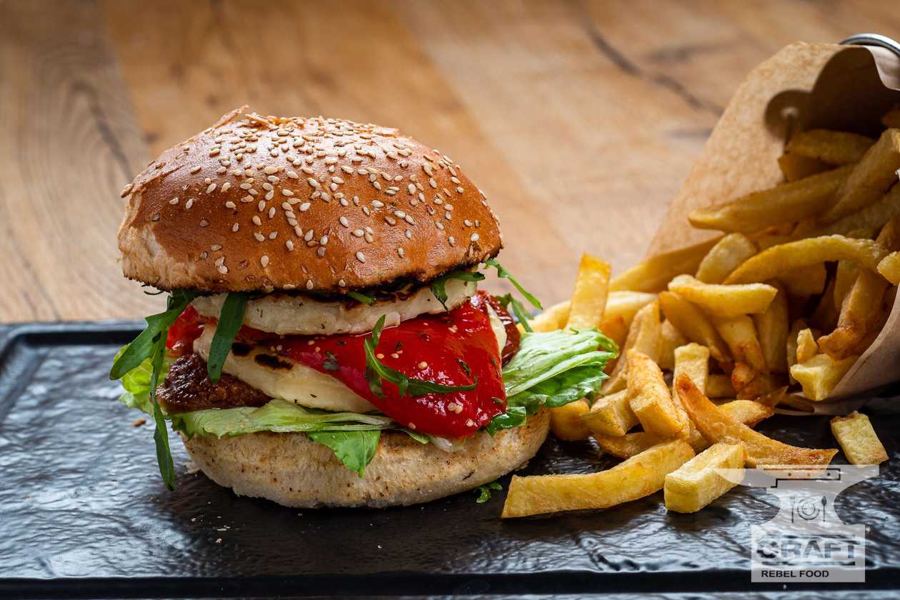 Halloumi burger