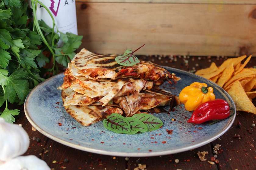 Quesadillas cu piept de pui si legume fajitas
