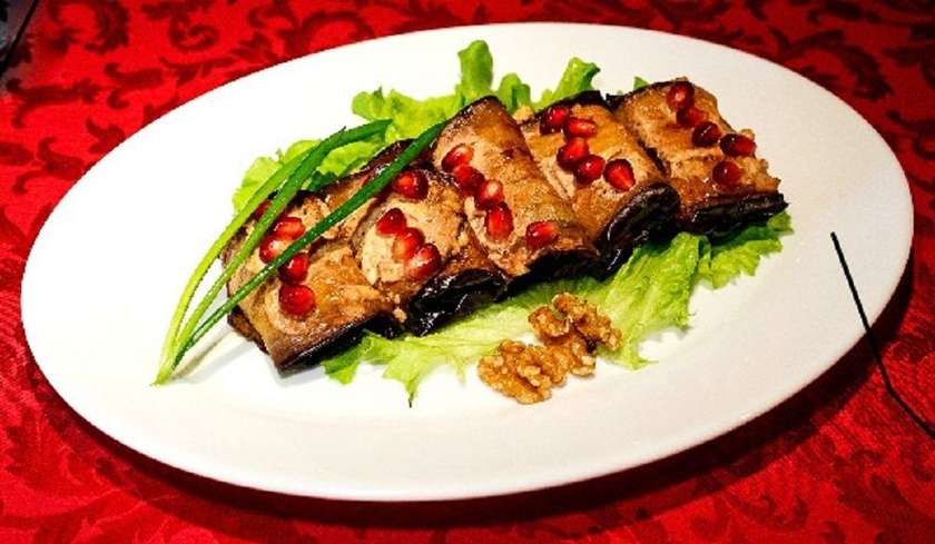 Eggplant Rolls with Walnuts