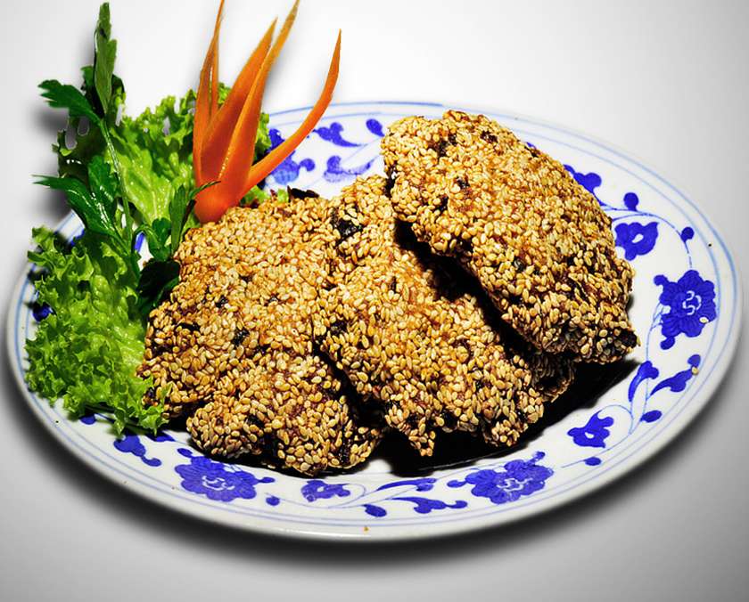 Meatballs with sesame
