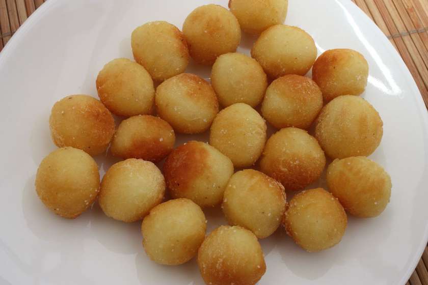 Fried tang yuan