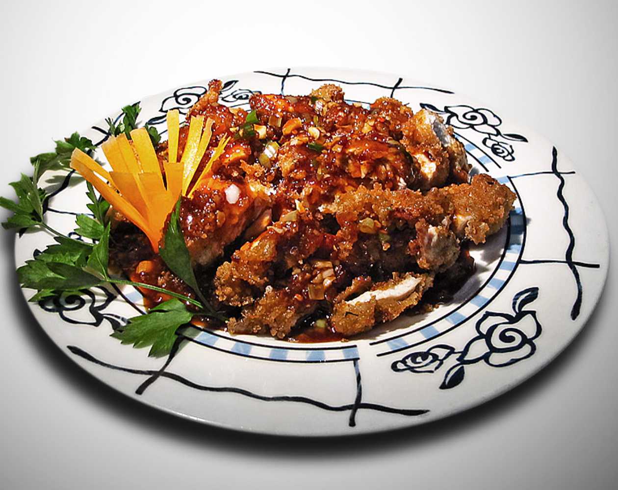 Crispy chicken flavored with fish
