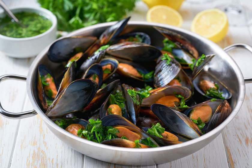 Wine sauce mussels