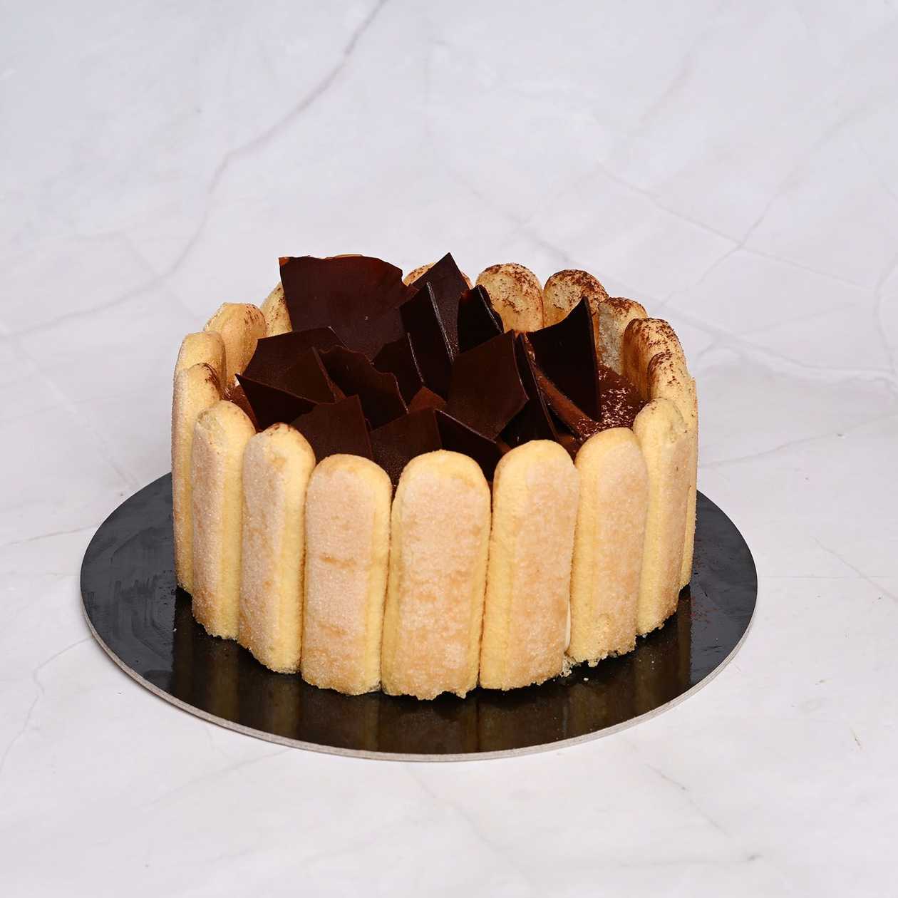 Medium Tiramisu, 18cm