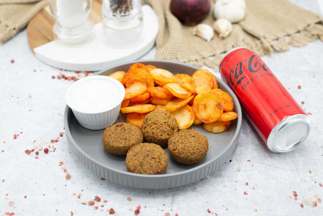 Falafel,Coca Cola zero