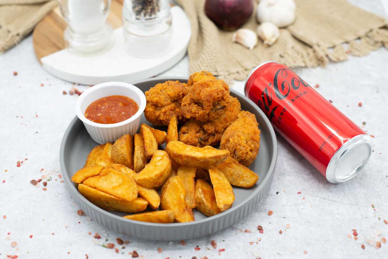 Chicken wings,Coca Cola zero
