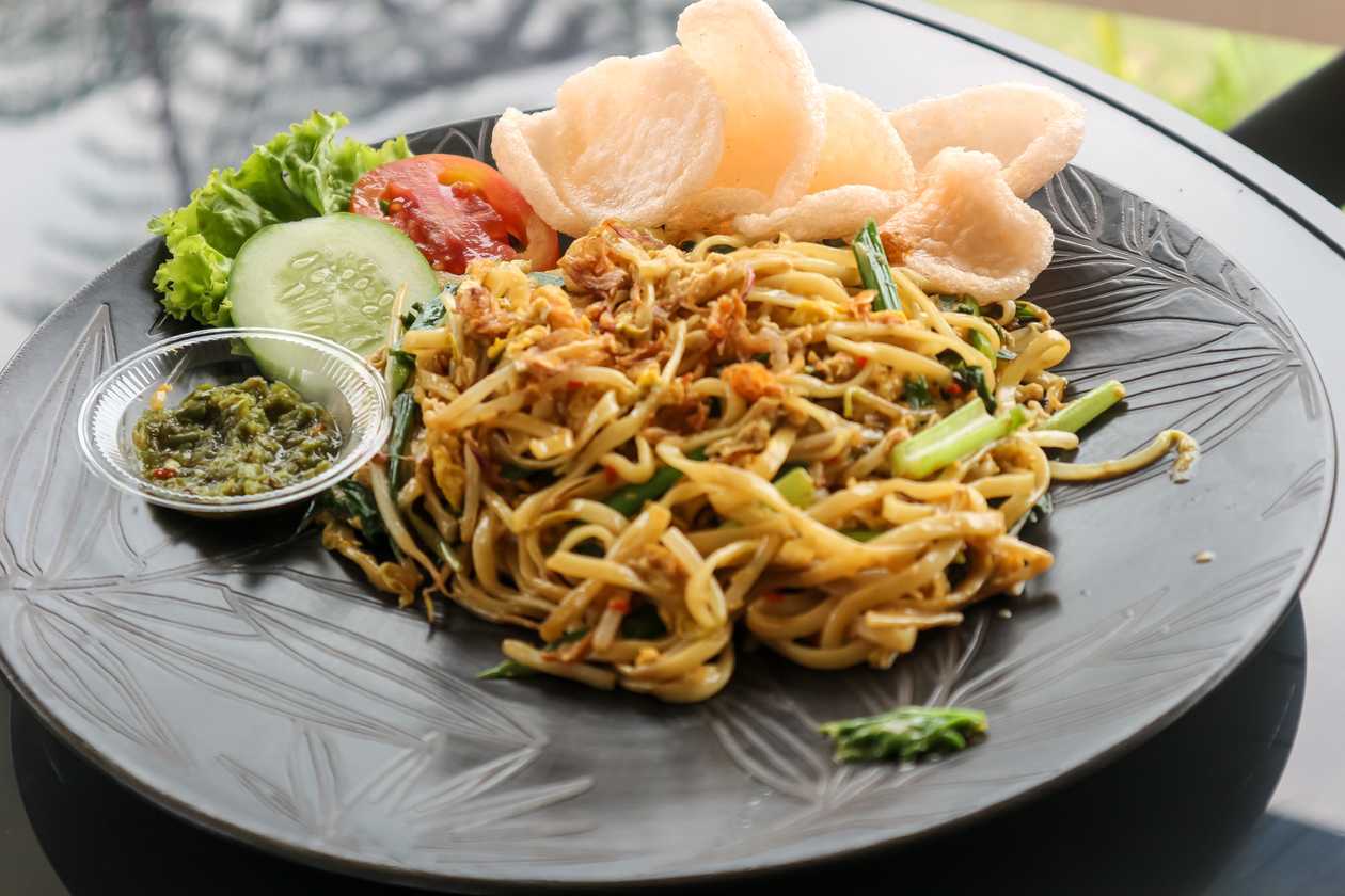 Fried Noodles with Vegetables
